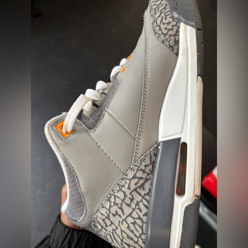 Retro Jordan 3 “Cool Grey” - Picture 3 of 14